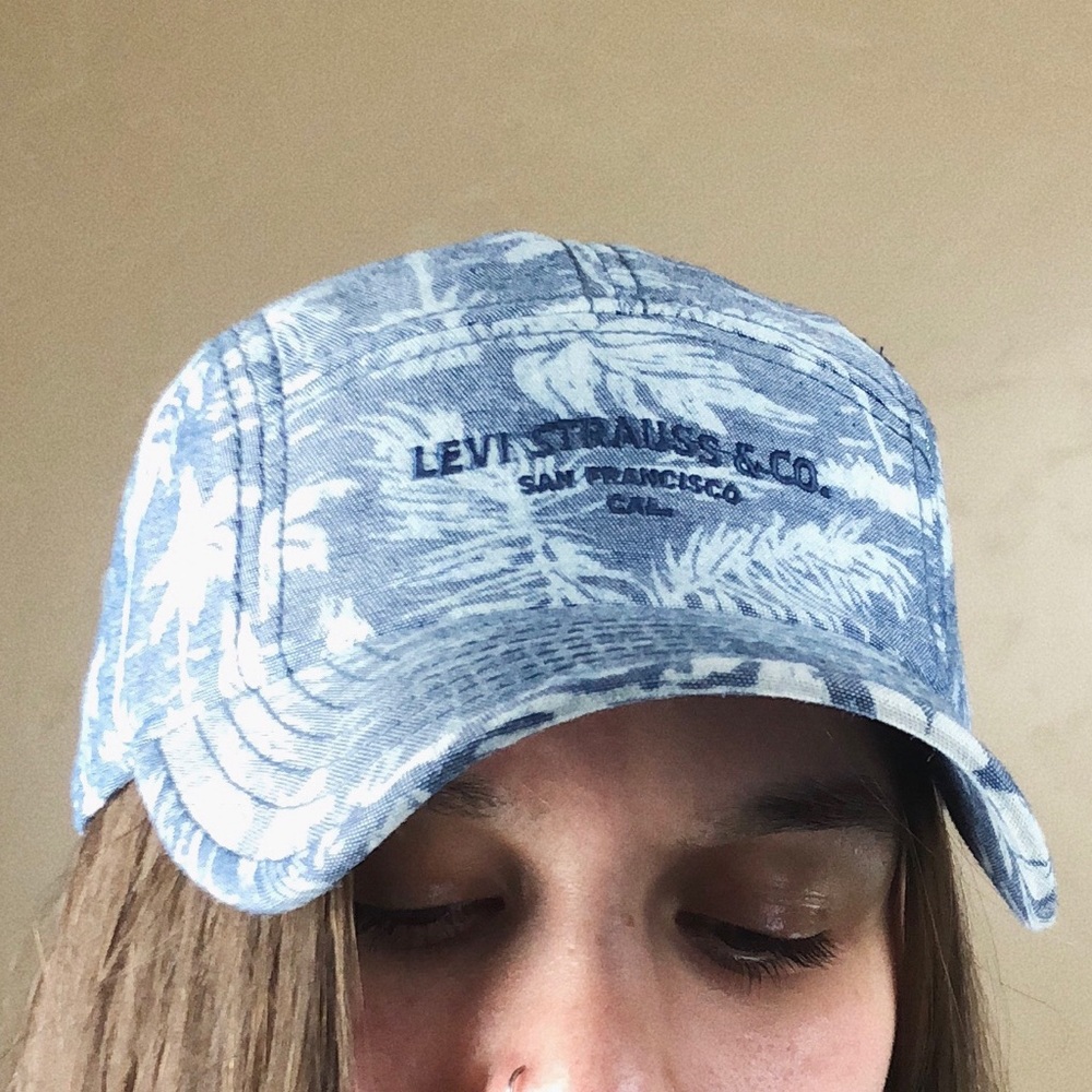 Levi Hat